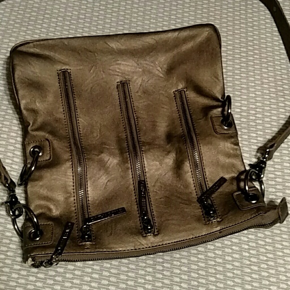 Bronze/gold purse with zippers Excellent condition - Picture 2 of 7